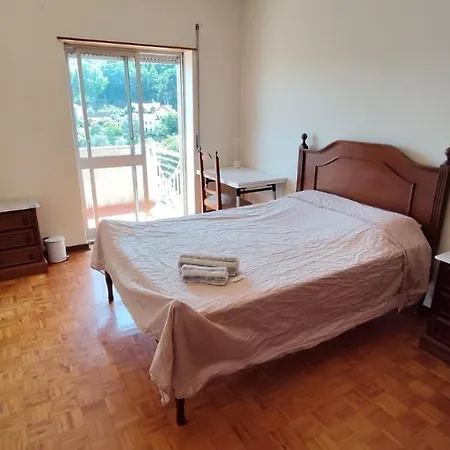 Privado Com Varanda, Wi-fi, Linda Vista, Perto Da Ubi Covilhã