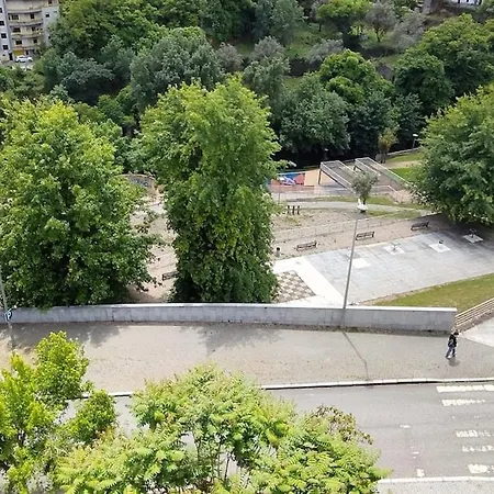 Séjour chez l'habitant Privado Com Varanda, Wi-fi, Linda Vista, Perto Da Ubi Covilhã